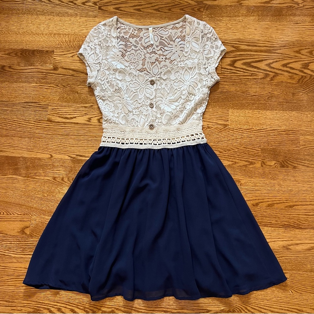 ModCloth Glare Lace Mini Dress